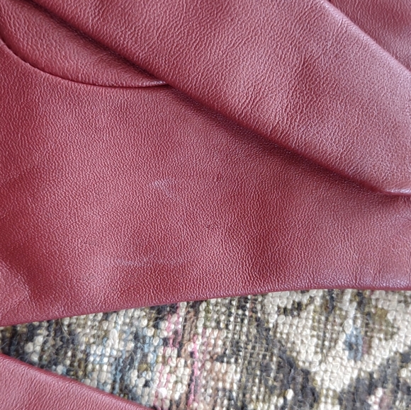 NWT red leather and cashmere lined gloves! - Picture 5 of 5